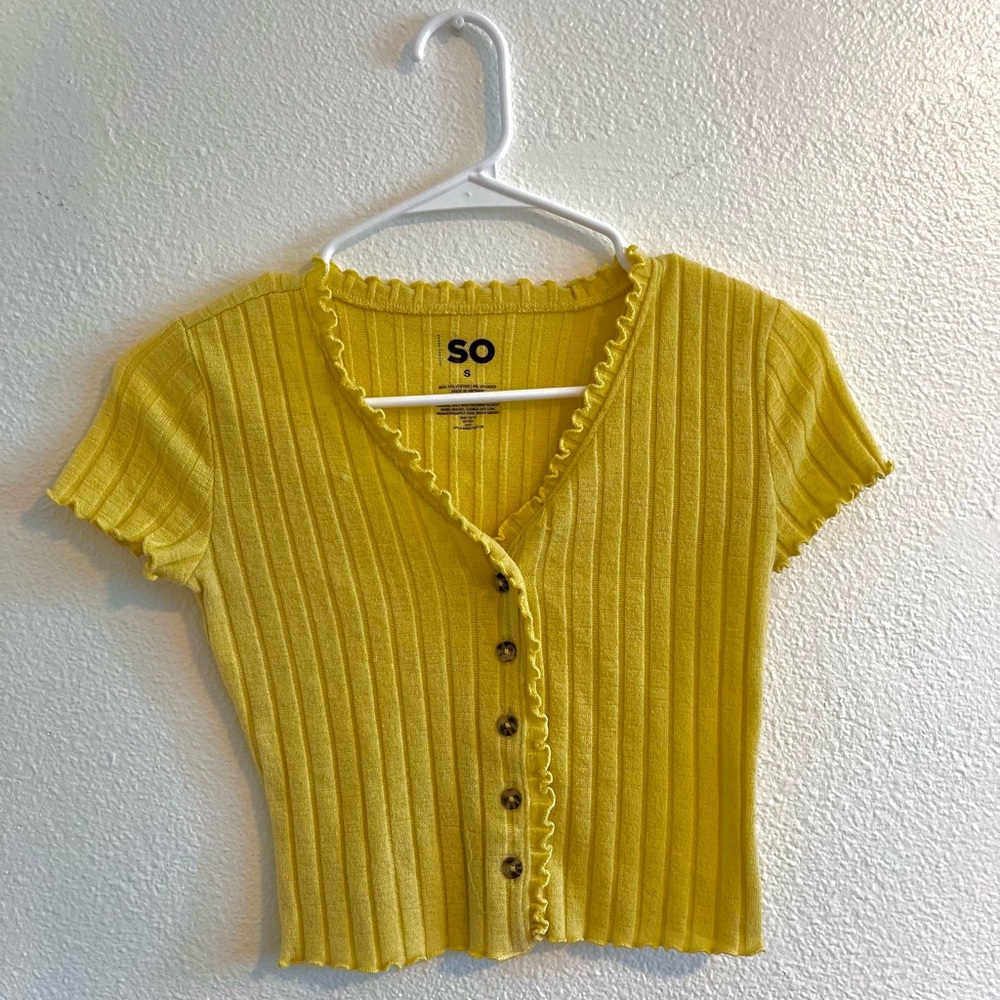 SO Womens Small Top V Neck Yellow
